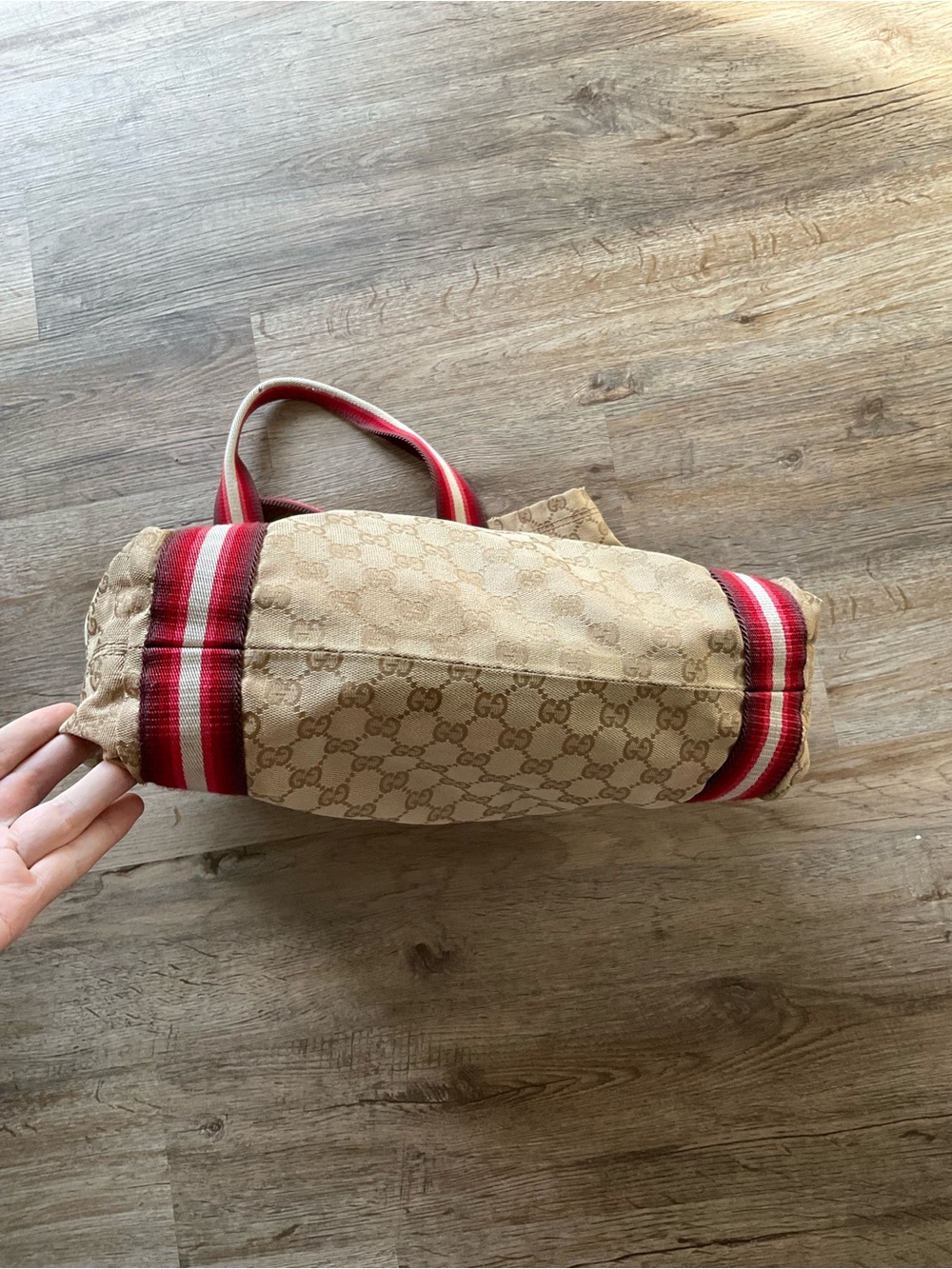 Gucci Beige GG Monogram Canvas Tote with Red Stripe Handles - Picture 8 of 12